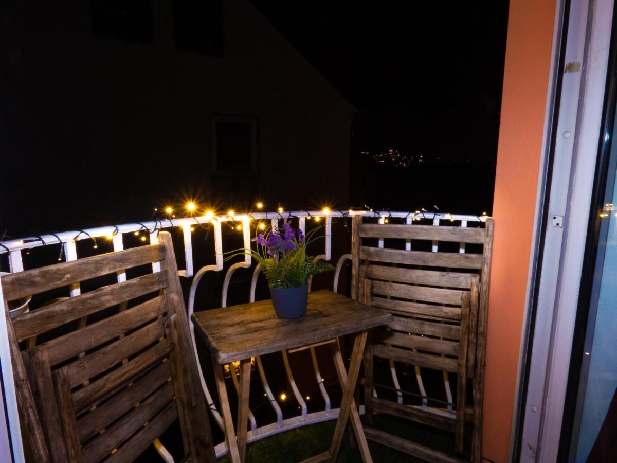 #121 Grosse, Gemuetliche Wohnung In Remscheid-City Exterior foto